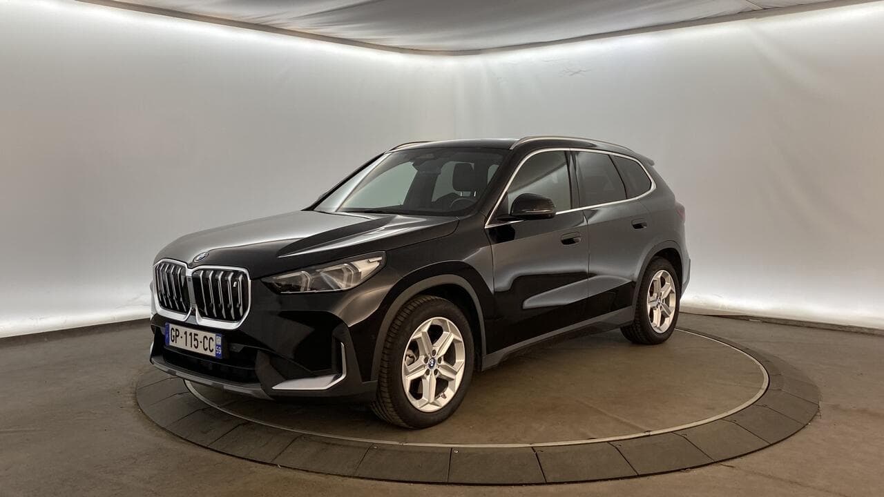 BMW iX1 xDrive30 Business Design