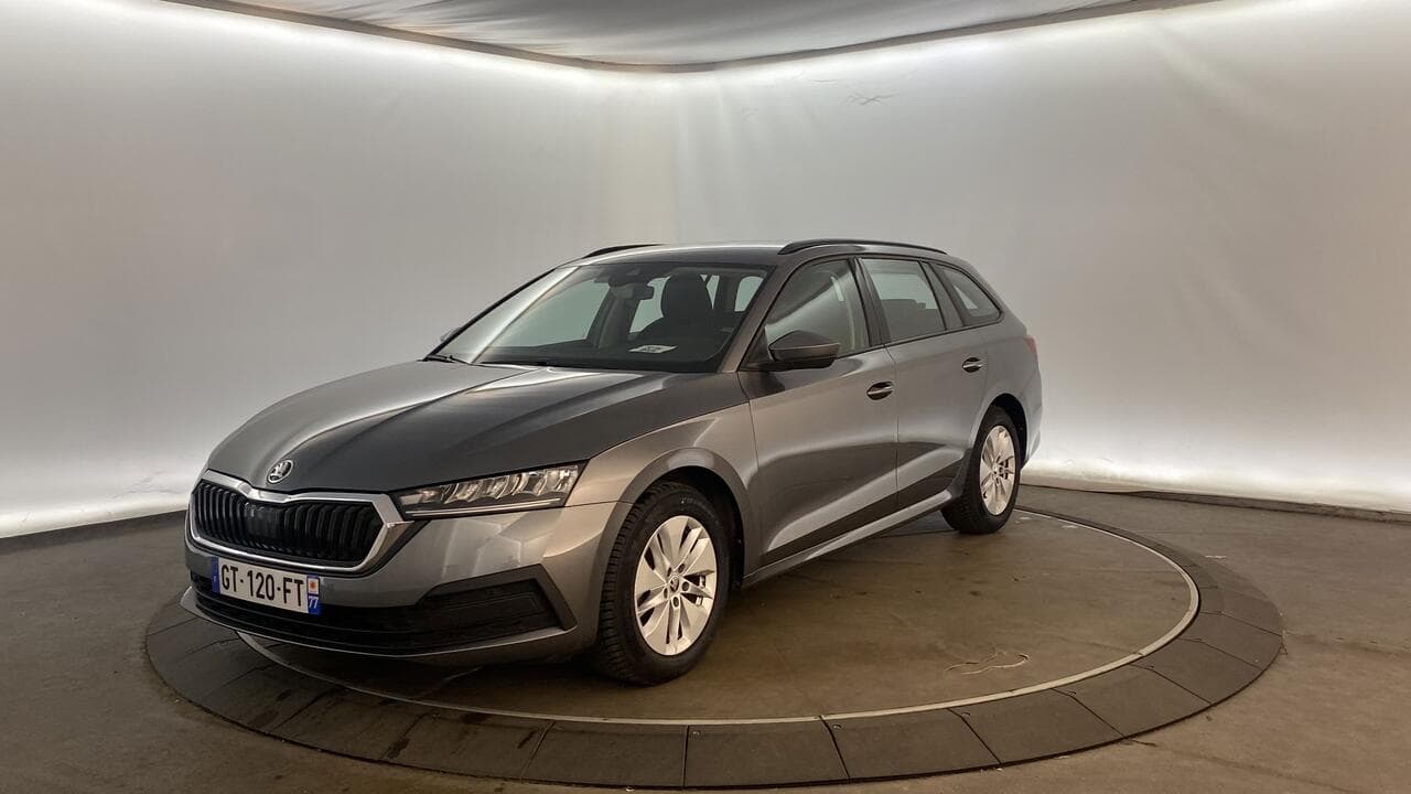 Skoda Octavia Combi Business 1.5 TSI mHEV e-TEC 150 DSG7