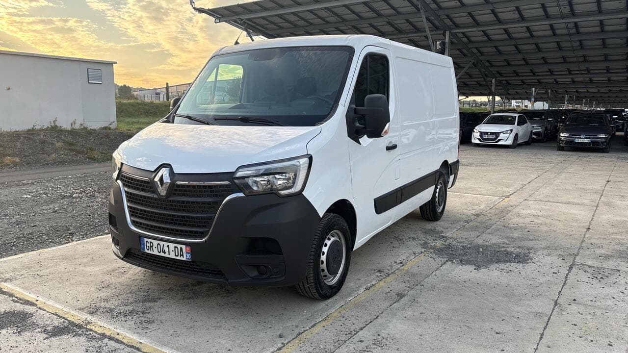 Renault Master Fourgon tole FG Tr CF F3300 L1H1 Blue dCi 135